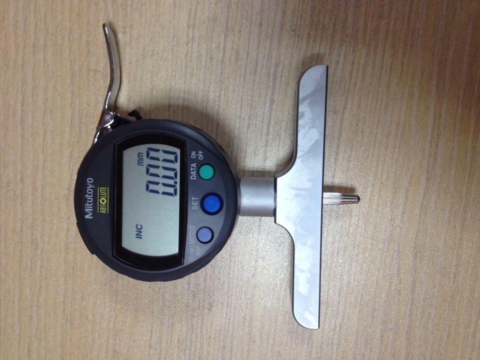 數顯深度尺